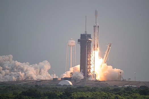 SpaceX отправила к астероиду Психея одноимённый корабль NASA