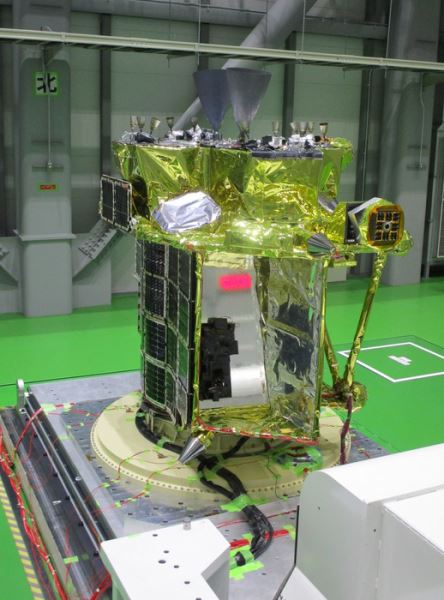 Япония вновь летит на Луну и запускает телескоп, причём с помощью одной ракеты! Детальный обзор и видео запуска миссий XRISM и SLIM.