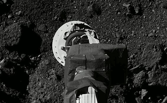 В NASA рассказали о «проблеме» с образцами грунта с астероида Бенну