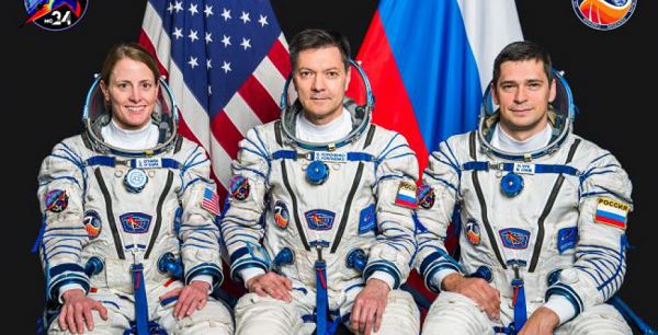 Госкомиссия утвердила отправляющийся на МКС экипаж корабля «Союз МС-24» — Новости Космонавтики